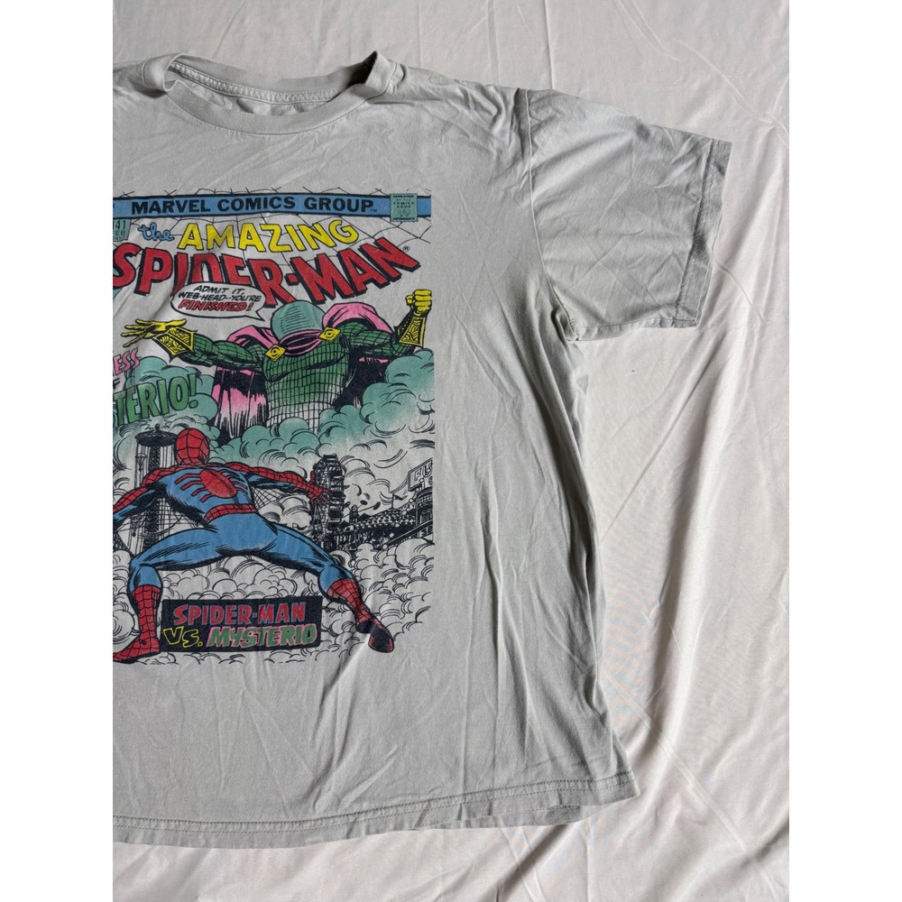 Marvel Spider-Man vs Mysterio Comic Cover Graphic T-Shirt Grey XL Amazing 141 - Picture 2 of 12